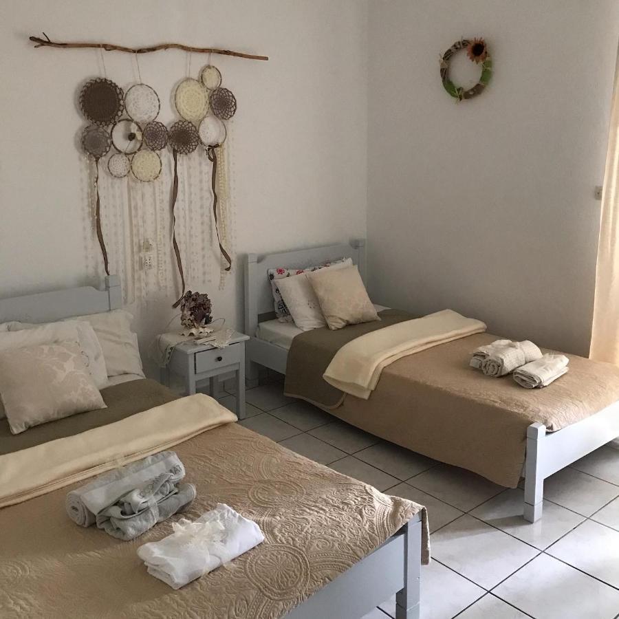 Athina Studios Chorto Buitenkant foto